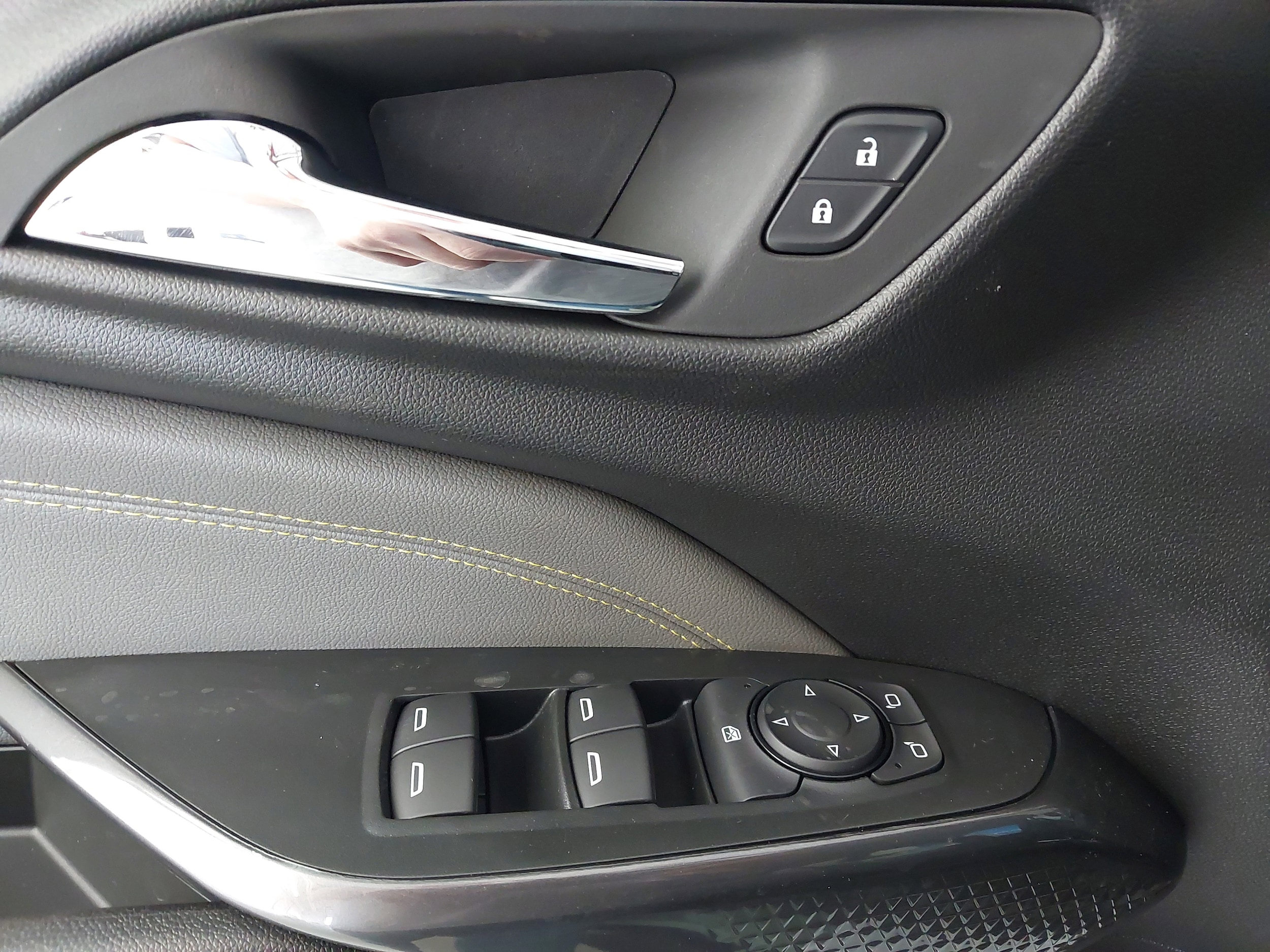 2026 Chevrolet Trax Activ - Photo 25