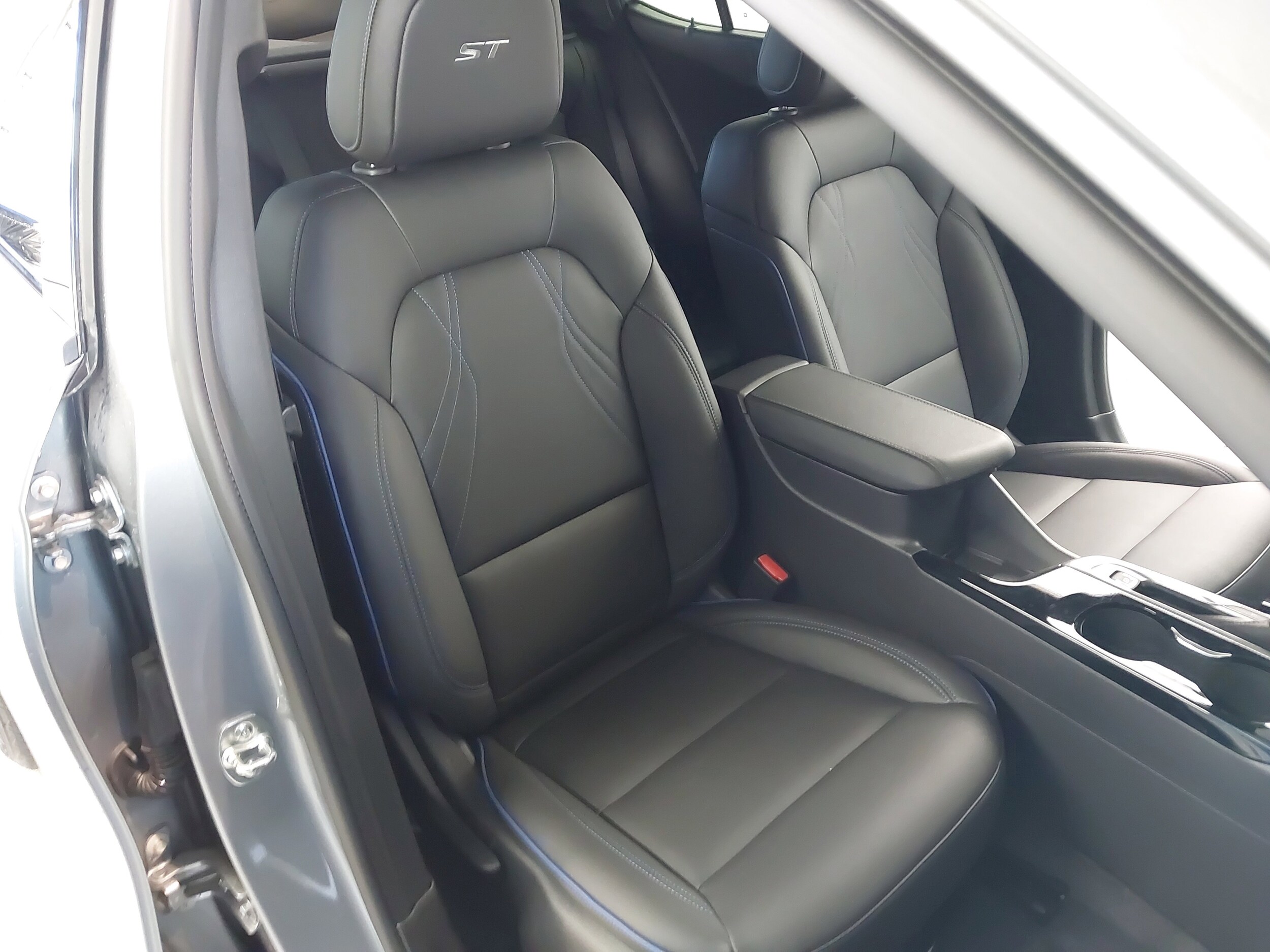 2025 Buick Envista Sport Touring - Photo 28