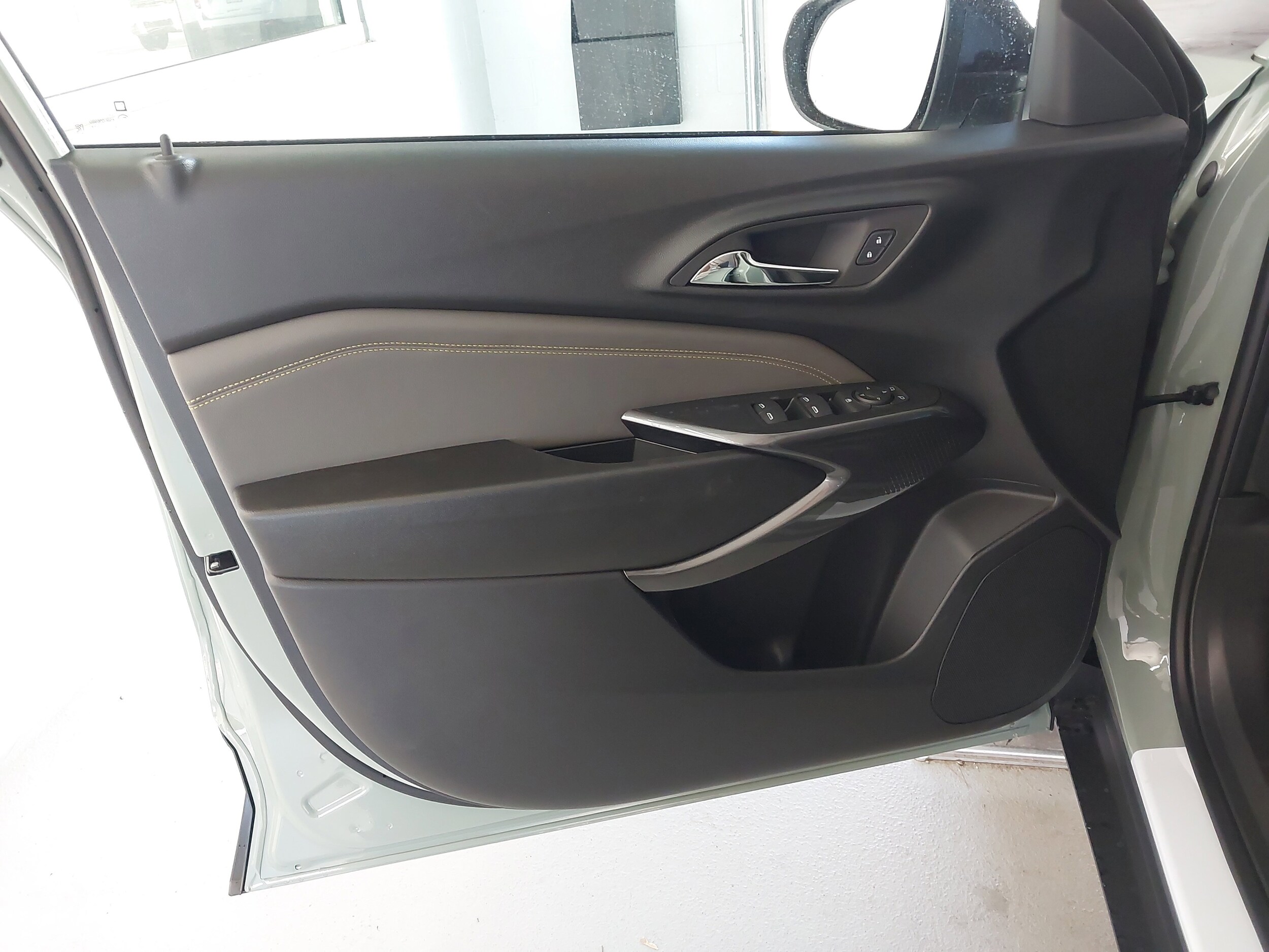 2026 Chevrolet Trax Activ - Photo 24