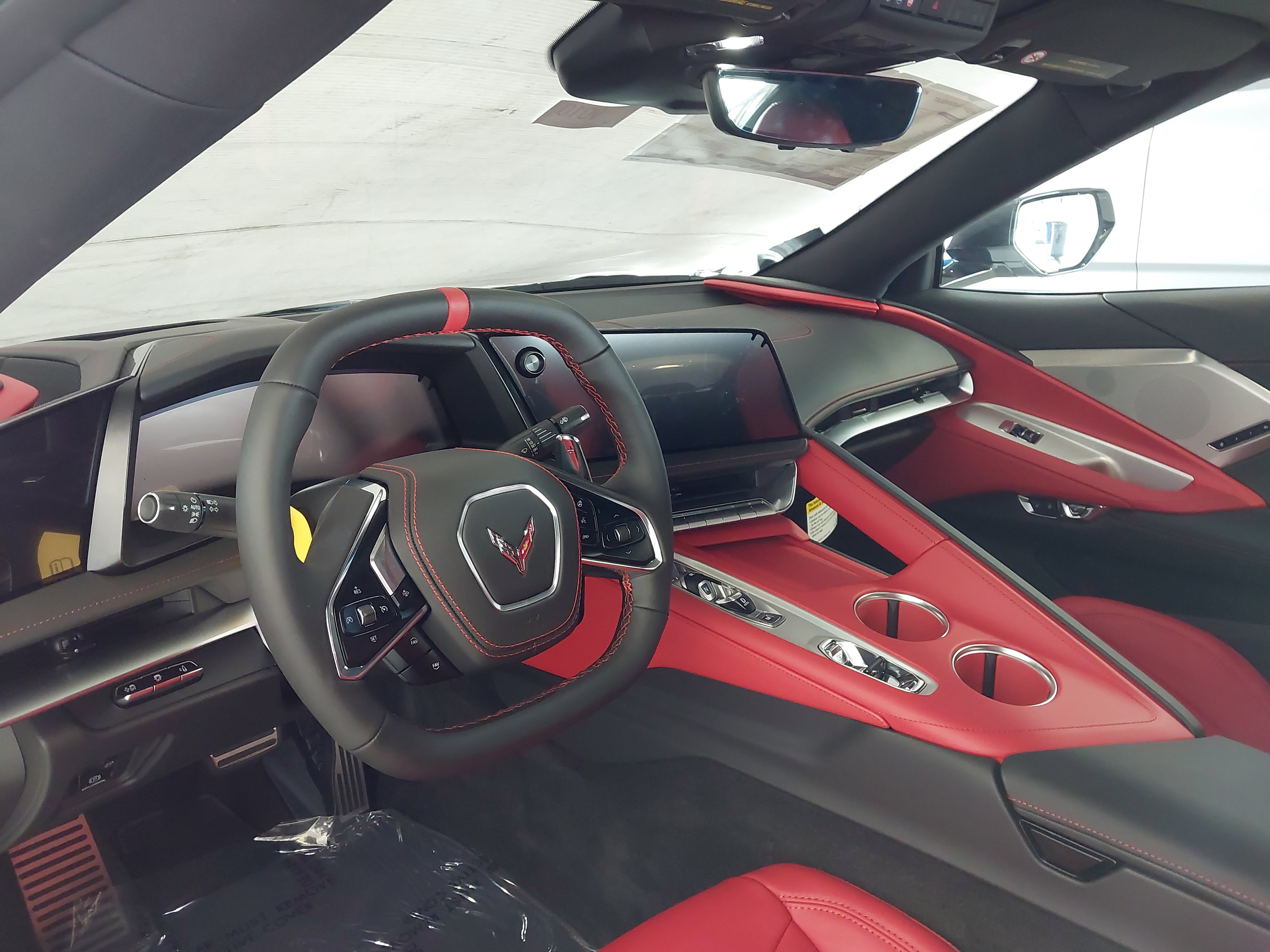 2027 Chevrolet Corvette 2LT - Photo 17