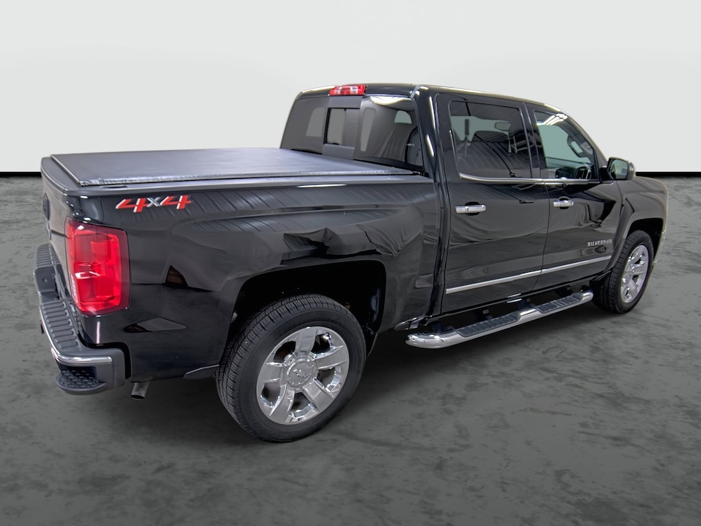 Used 2018 Chevrolet Silverado 1500 LTZ w/1LZ Truck Crew Cab