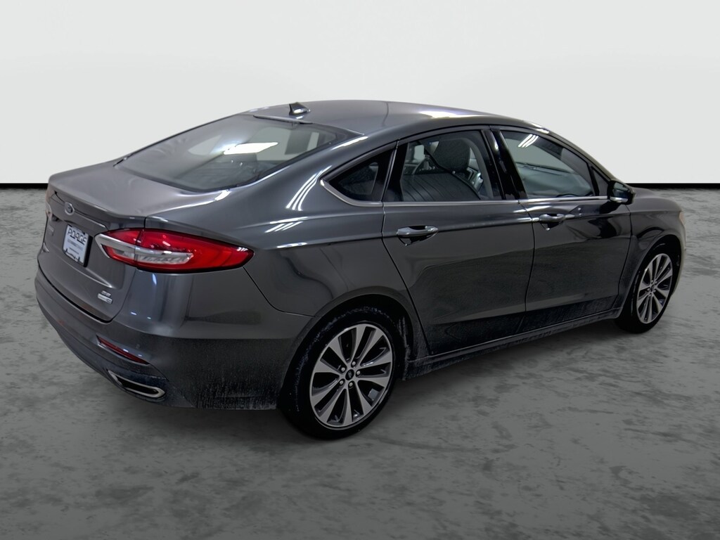 Used 2019 Ford Fusion SE Sedan