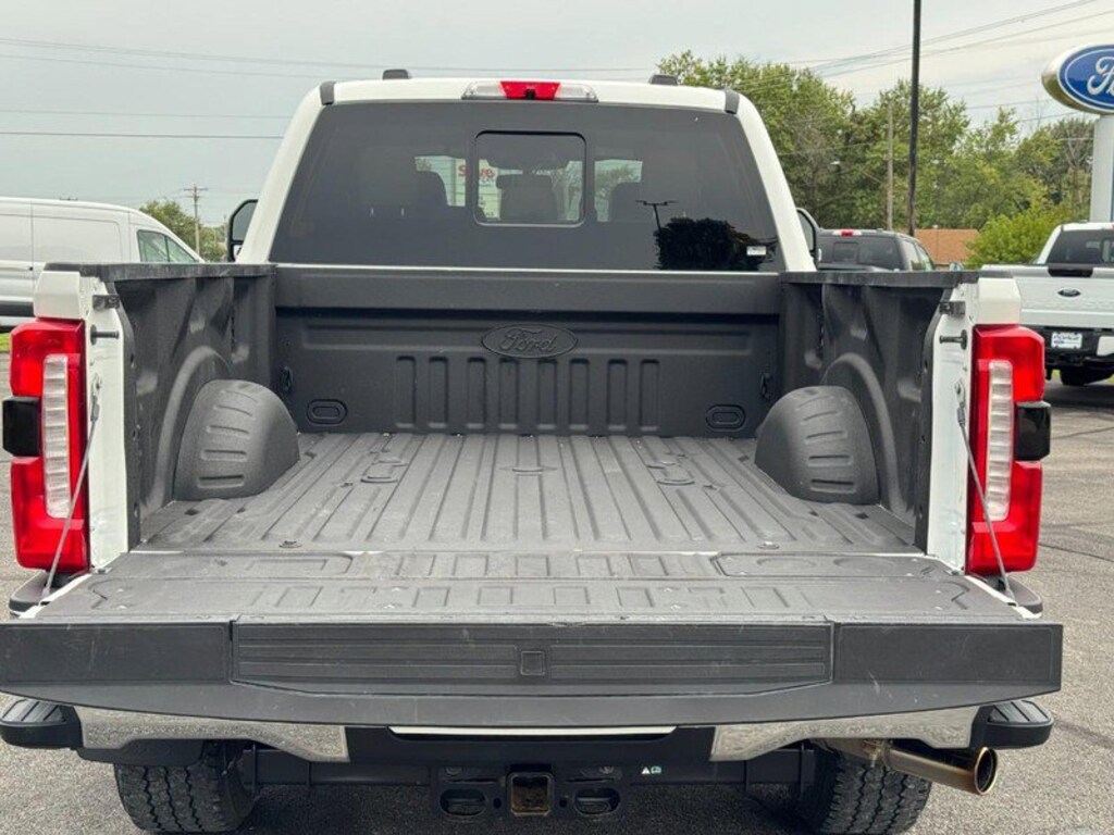 Used 2024 Ford F-350  Truck Crew Cab