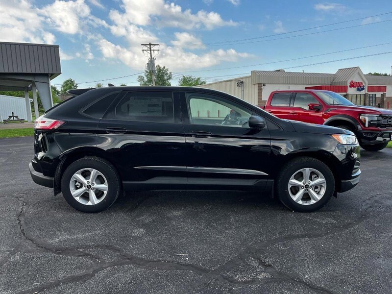 Used 2024 Ford Edge SE with VIN 2FMPK4G96RBA64832 for sale in Bowling Green, MO