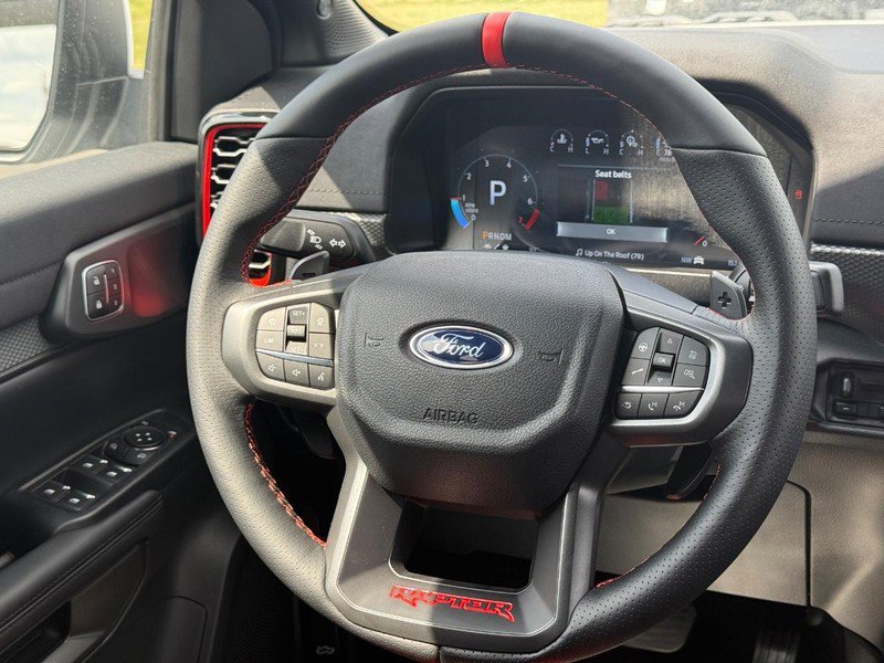 2025 Ford Ranger Raptor - Photo 8