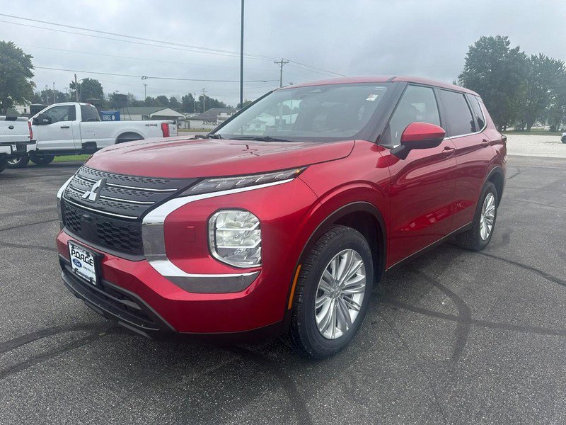 2024 Mitsubishi Outlander ES - Photo 8