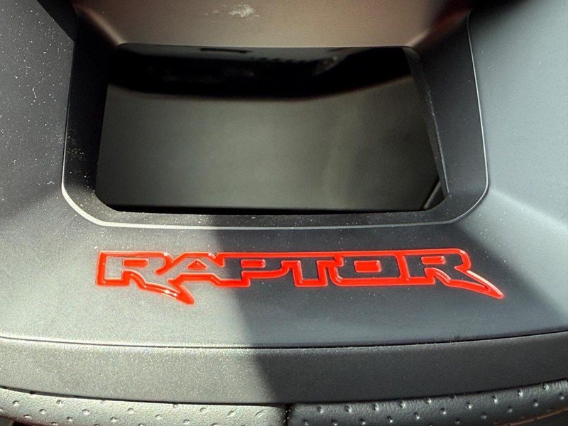 2025 Ford Ranger Raptor - Photo 11