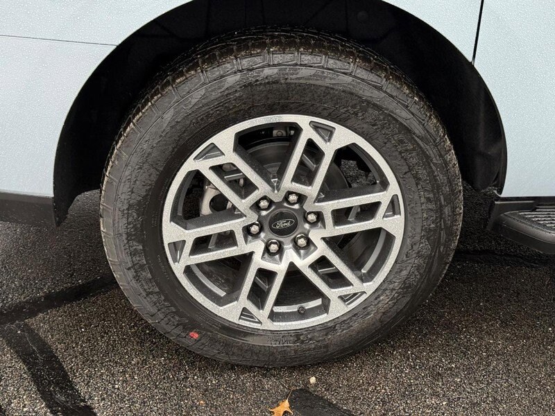 2025 Ford Expedition MAX photo 4