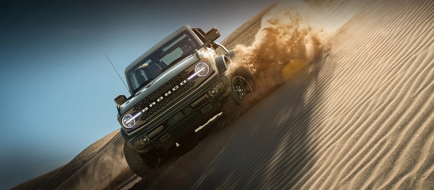 Video: Ford Raptor In Ford Bronco Clothing - Off Road Xtreme