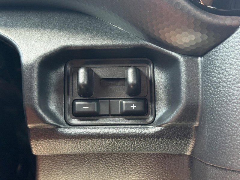 2025 Ford Ranger Raptor - Photo 13