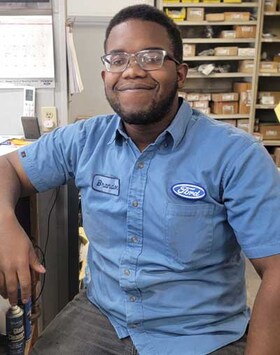 Staff member Brandon Brooks from 69f00a0e68b4