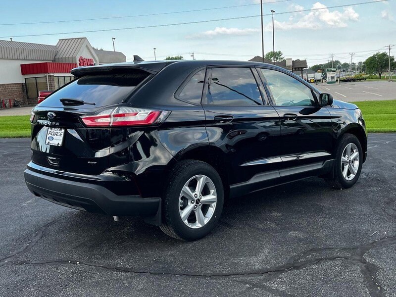 2024 Ford Edge SE photo 3