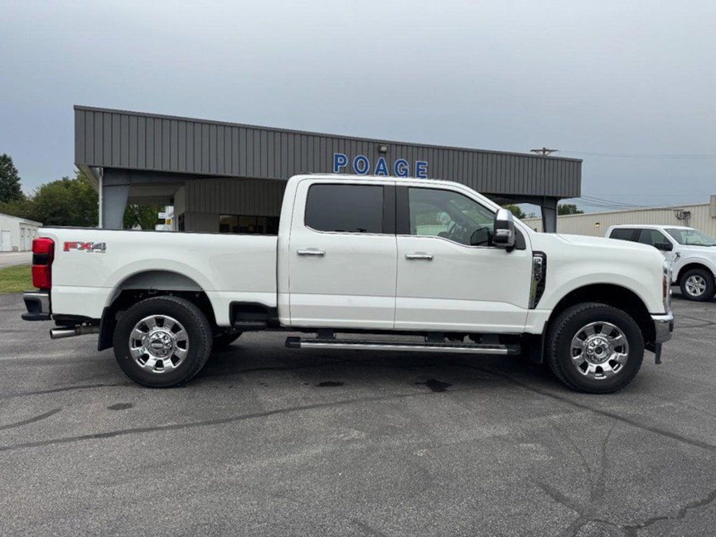 Used 2024 Ford Super Duty F-350 SRW Lariat Truck