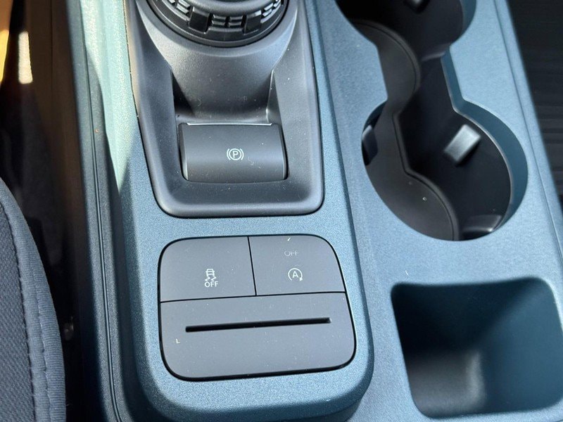 2025 Ford Maverick XLT - Photo 14