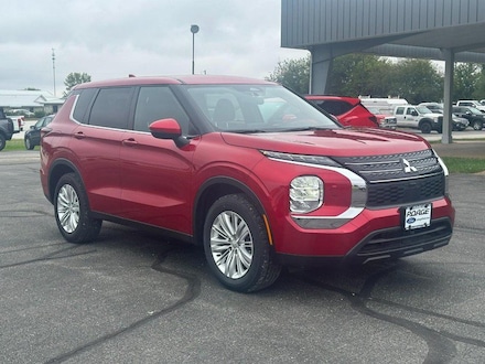 2024 Mitsubishi Outlander ES SUV