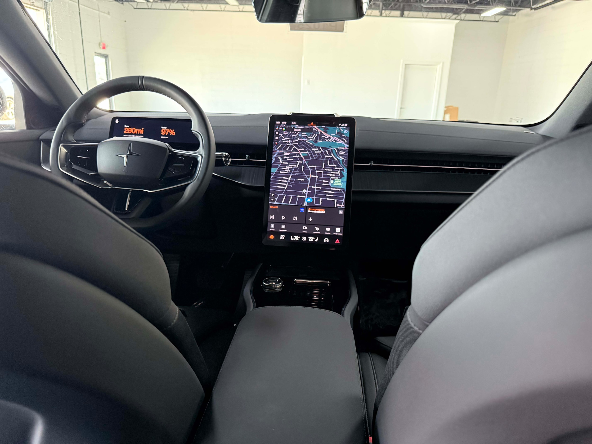 2025 Polestar 3 - Photo 18