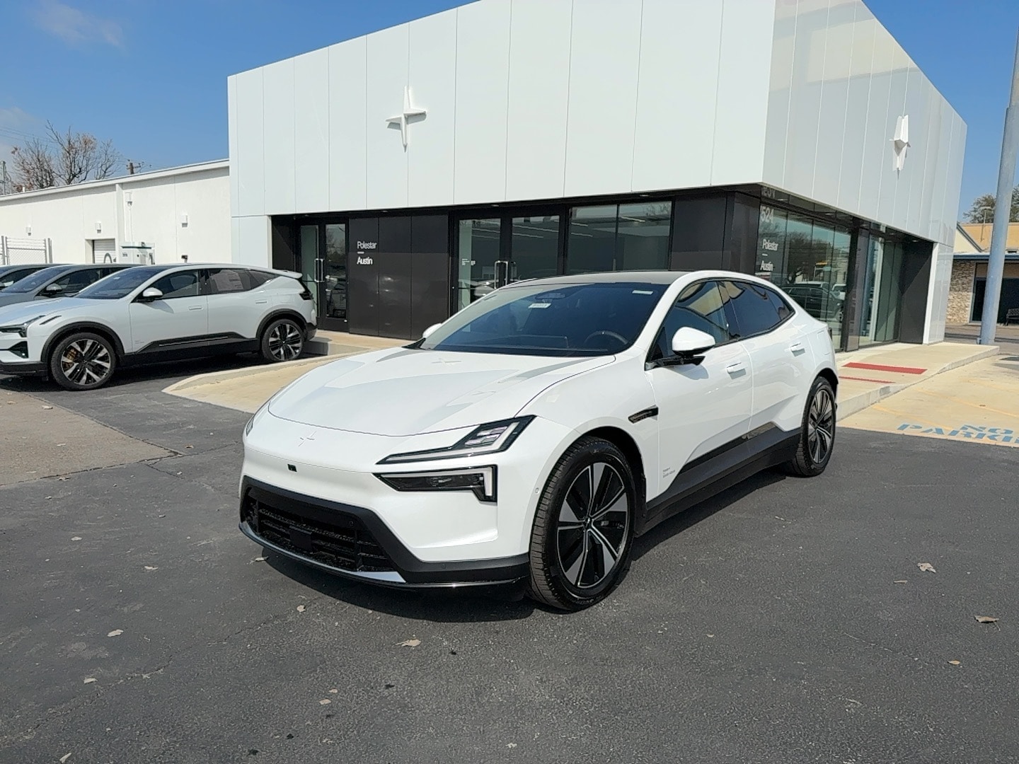 2026 Polestar 4 Base - Photo 2
