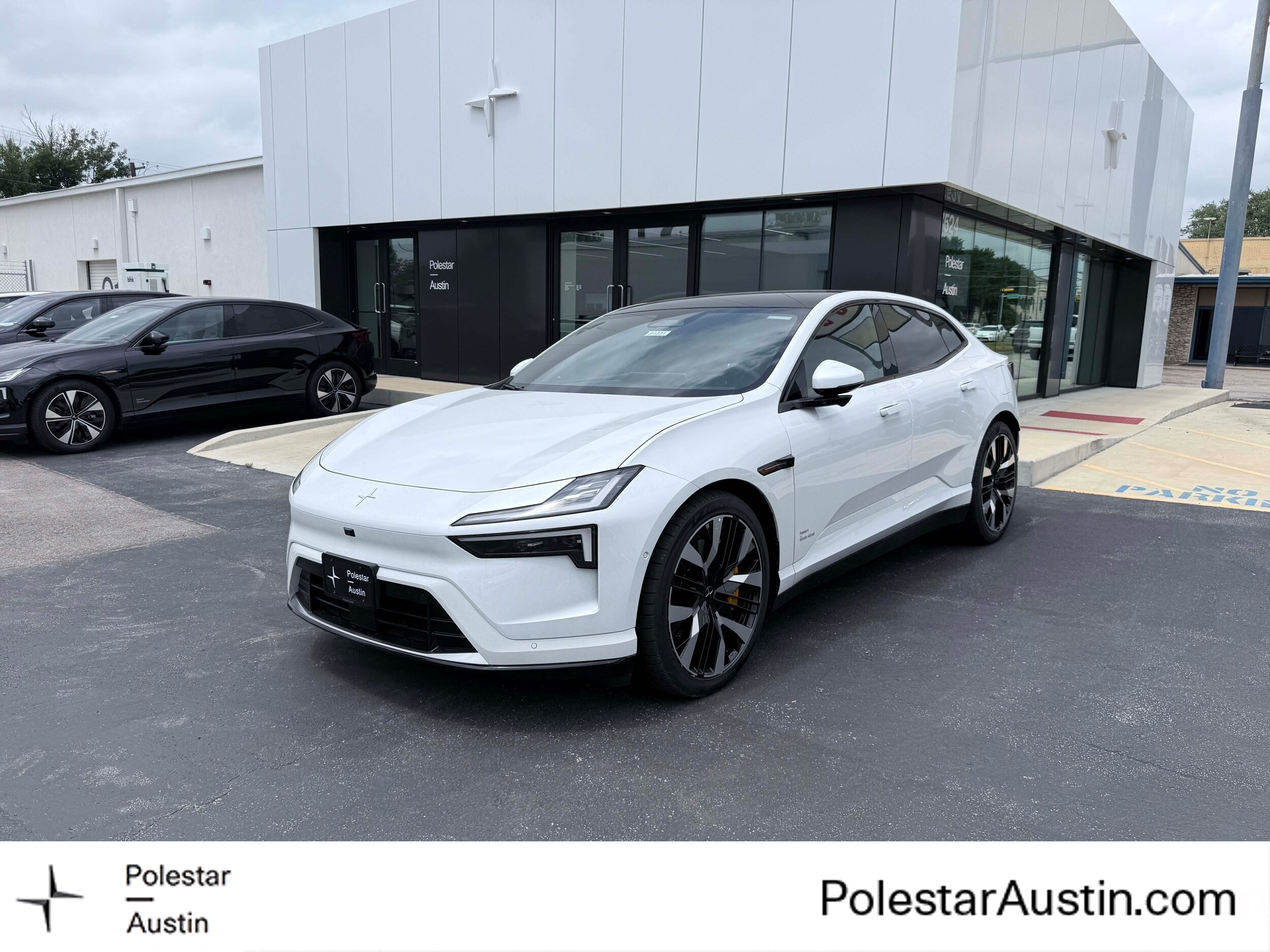 2026 Polestar 4 LRDM's photo