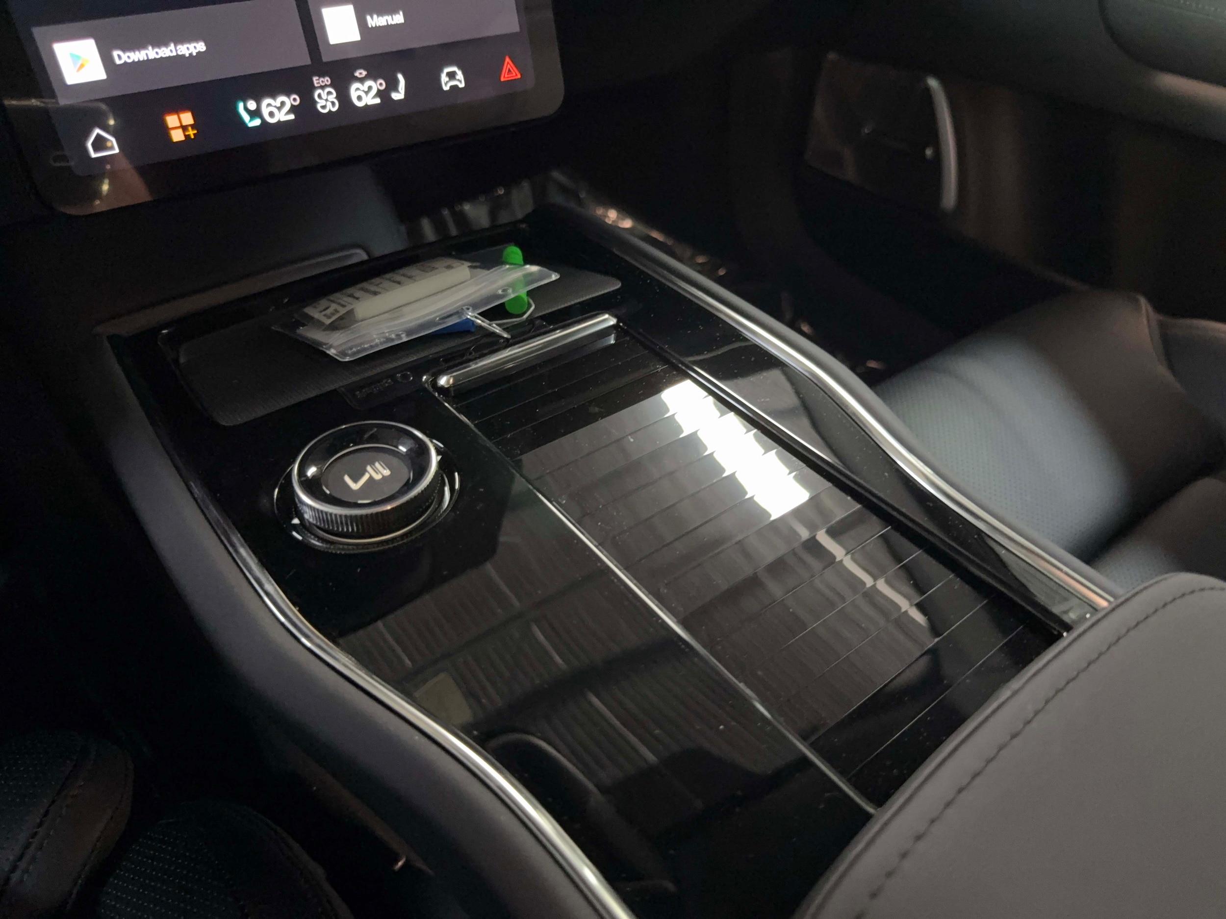 2025 Polestar 3 Plus - Photo 25