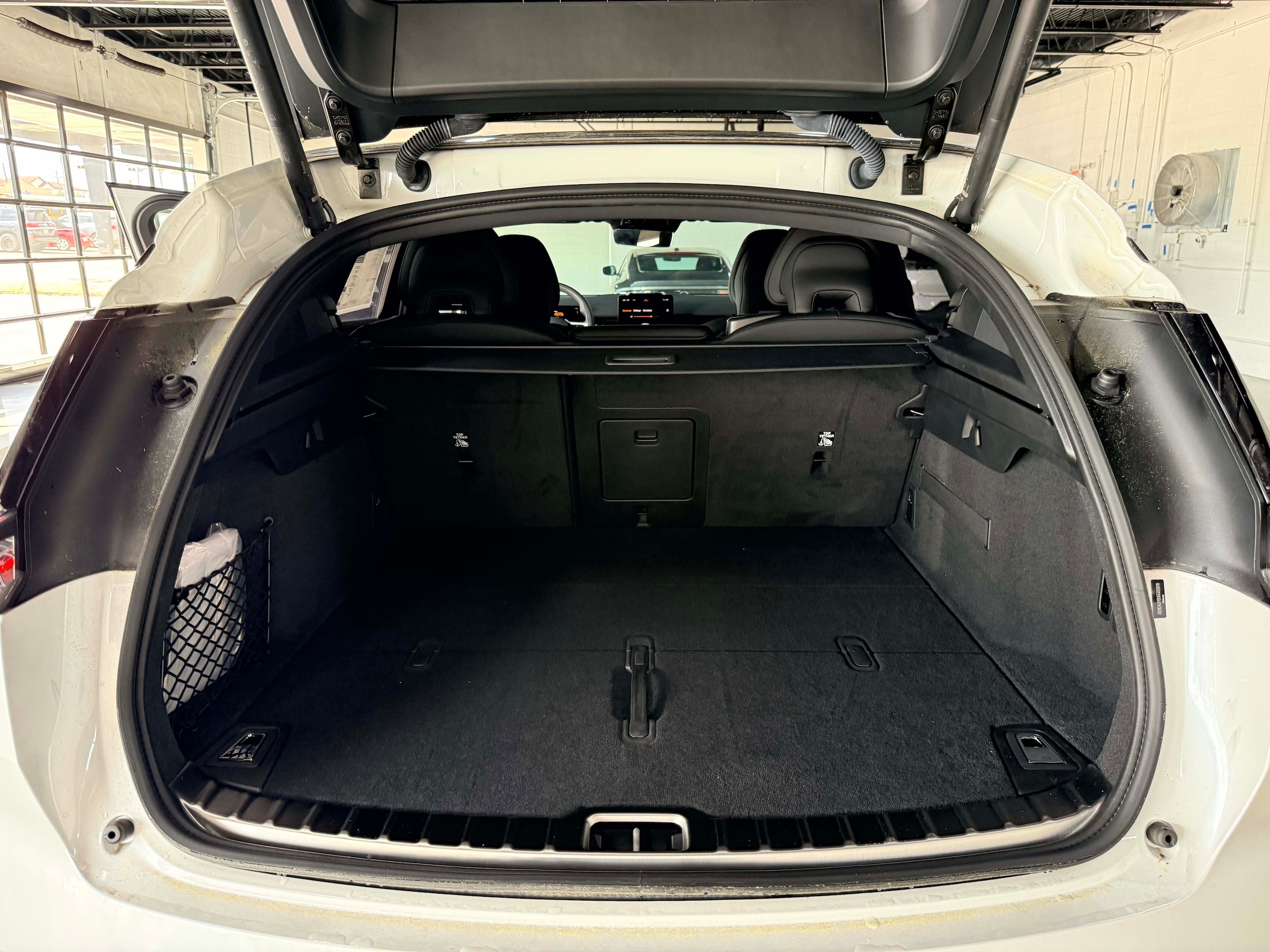 2025 Polestar 3 - Photo 26
