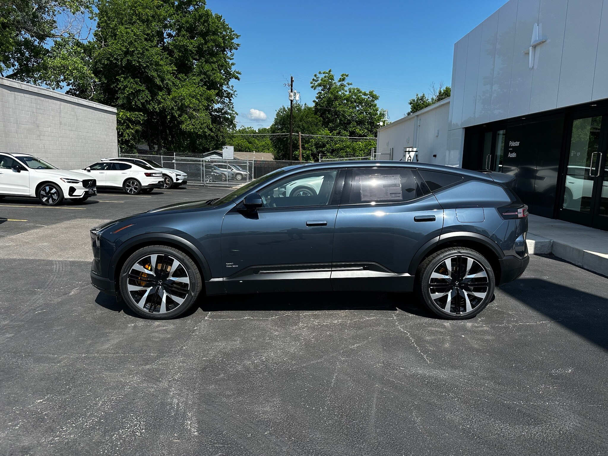 2025 Polestar Polestar 3 photo 2