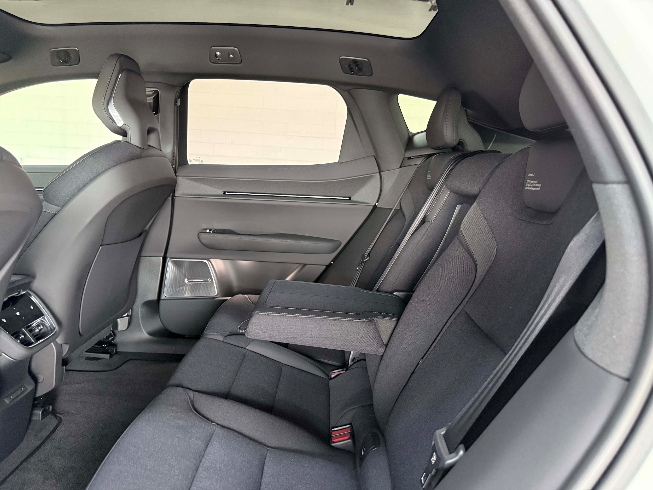 2025 Polestar 3 Plus - Photo 16