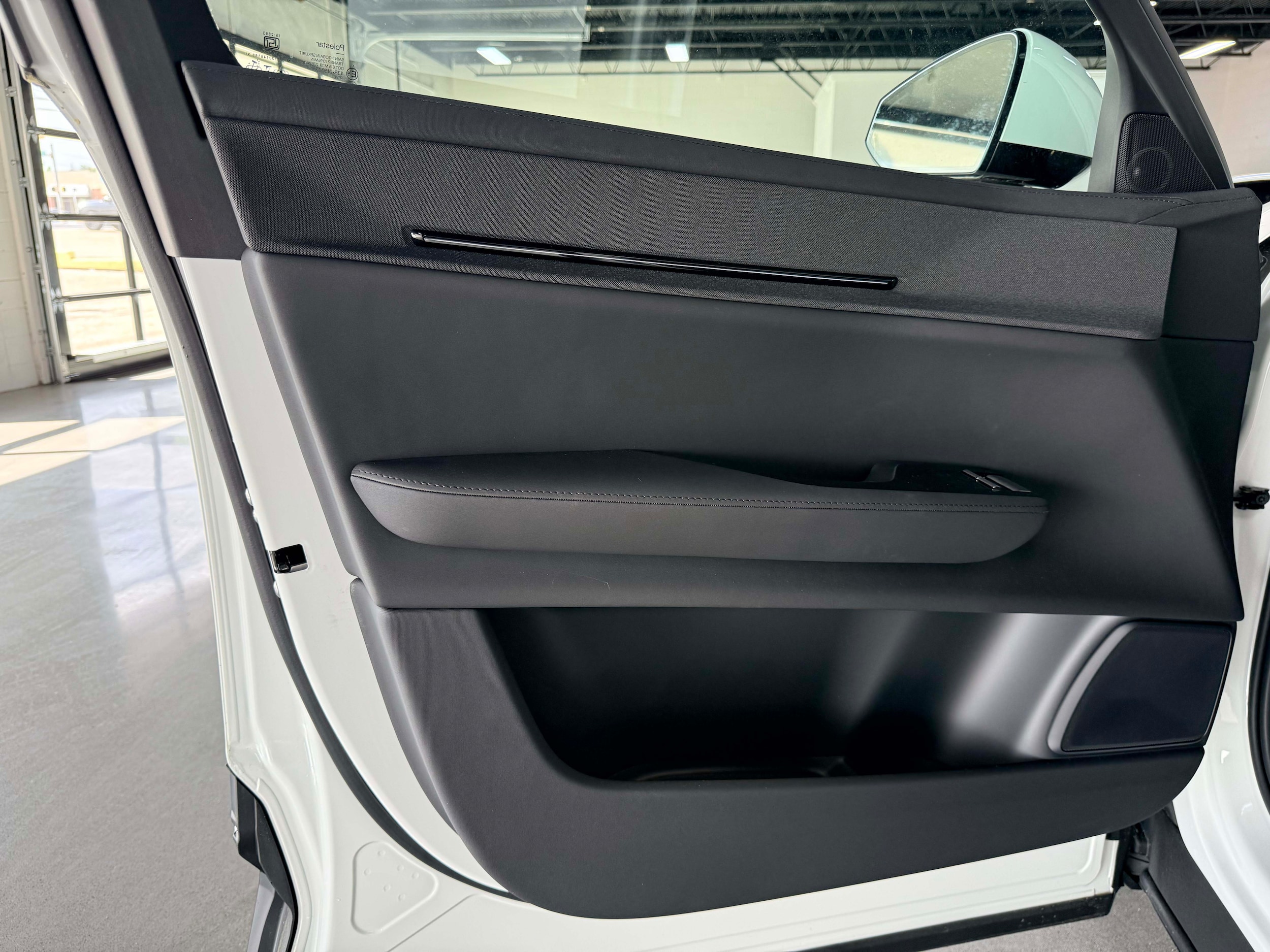 2025 Polestar 3 - Photo 11
