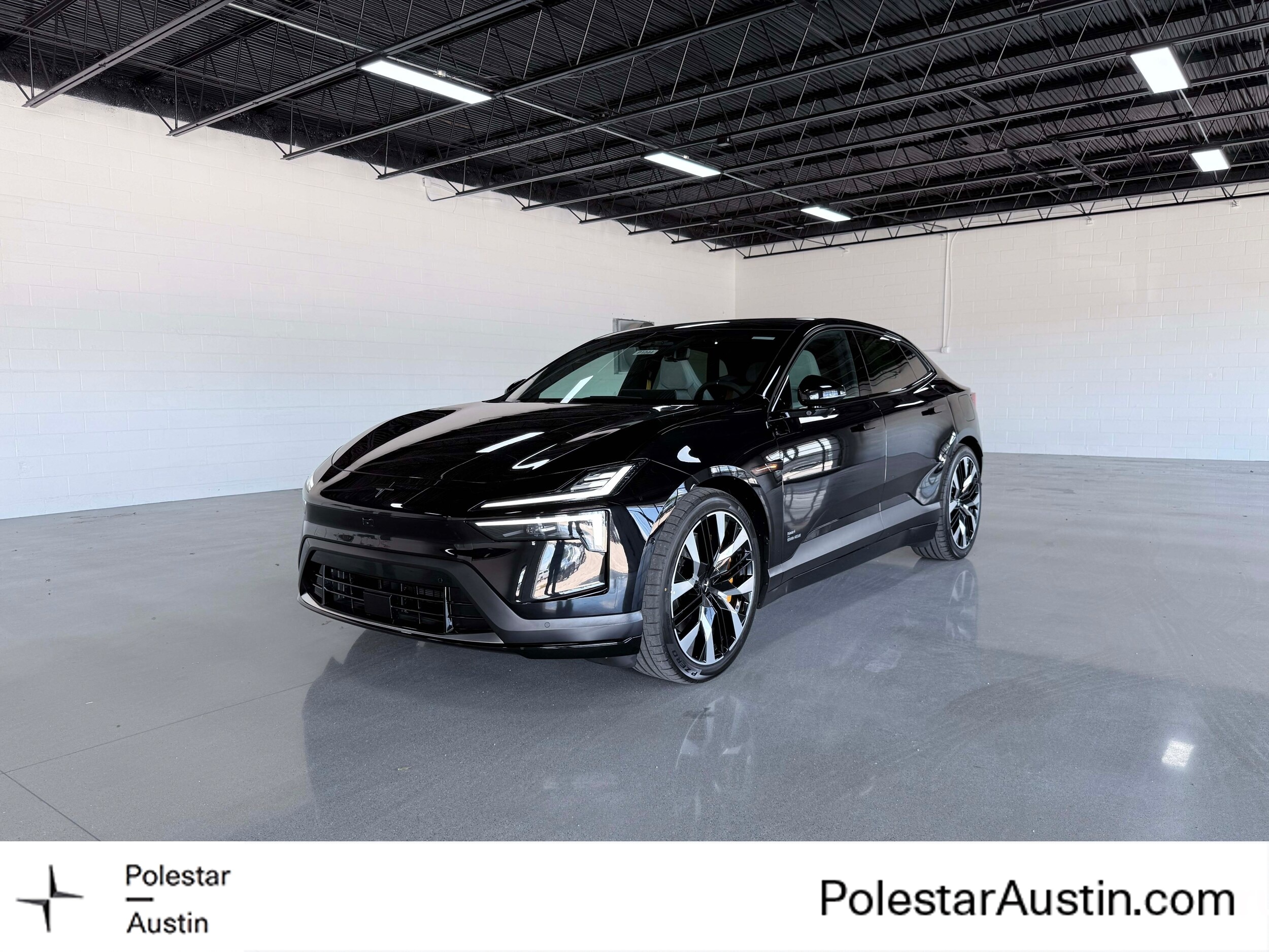 2026 Polestar 4 LRDM's photo