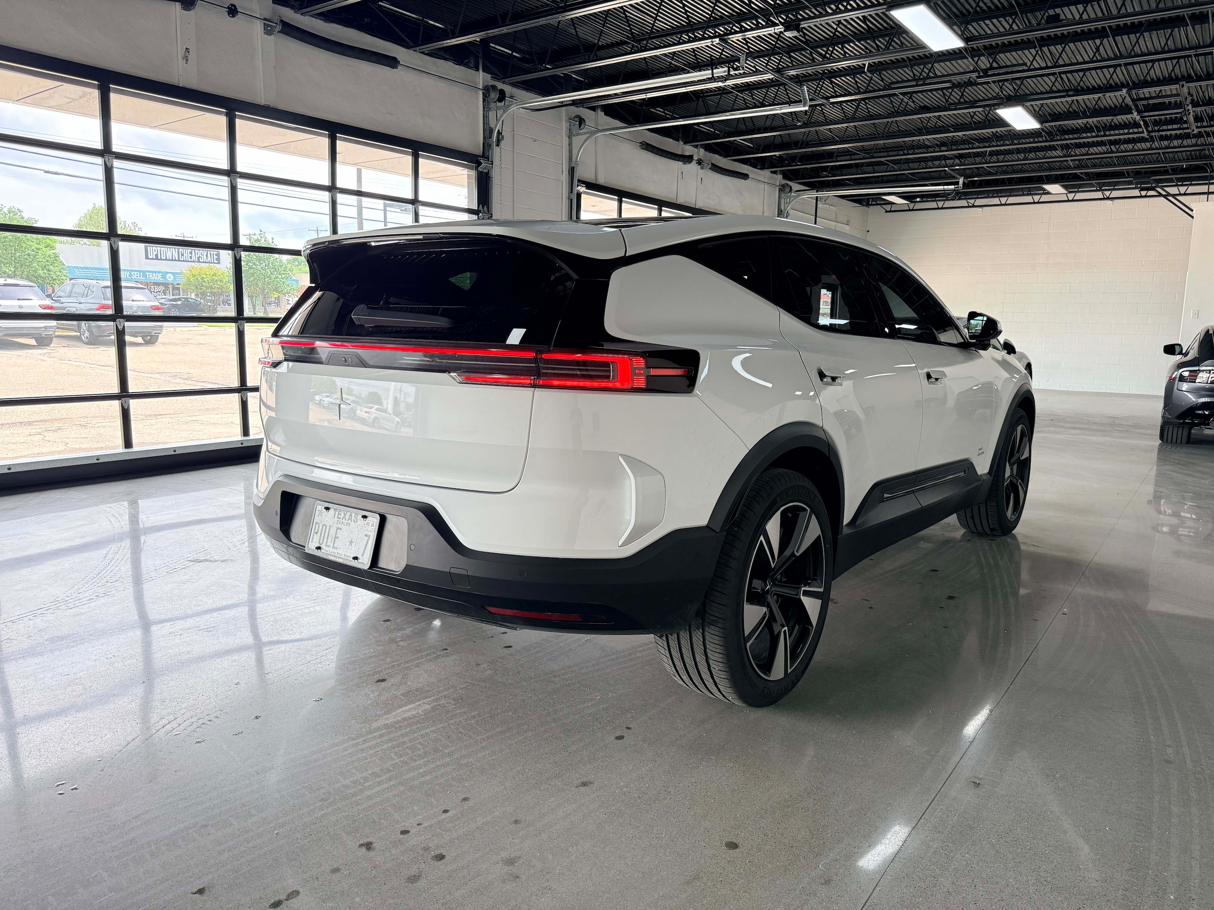 View vehicle photo 6