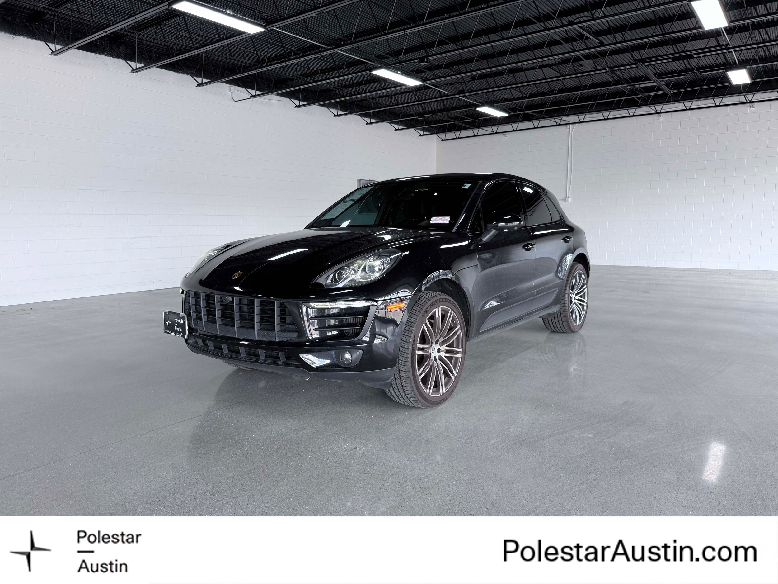 2016 Porsche Macan S's photo