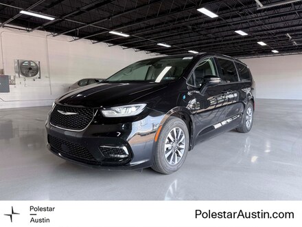 2024 Chrysler Pacifica Plug-In Hybrid Select Minivan