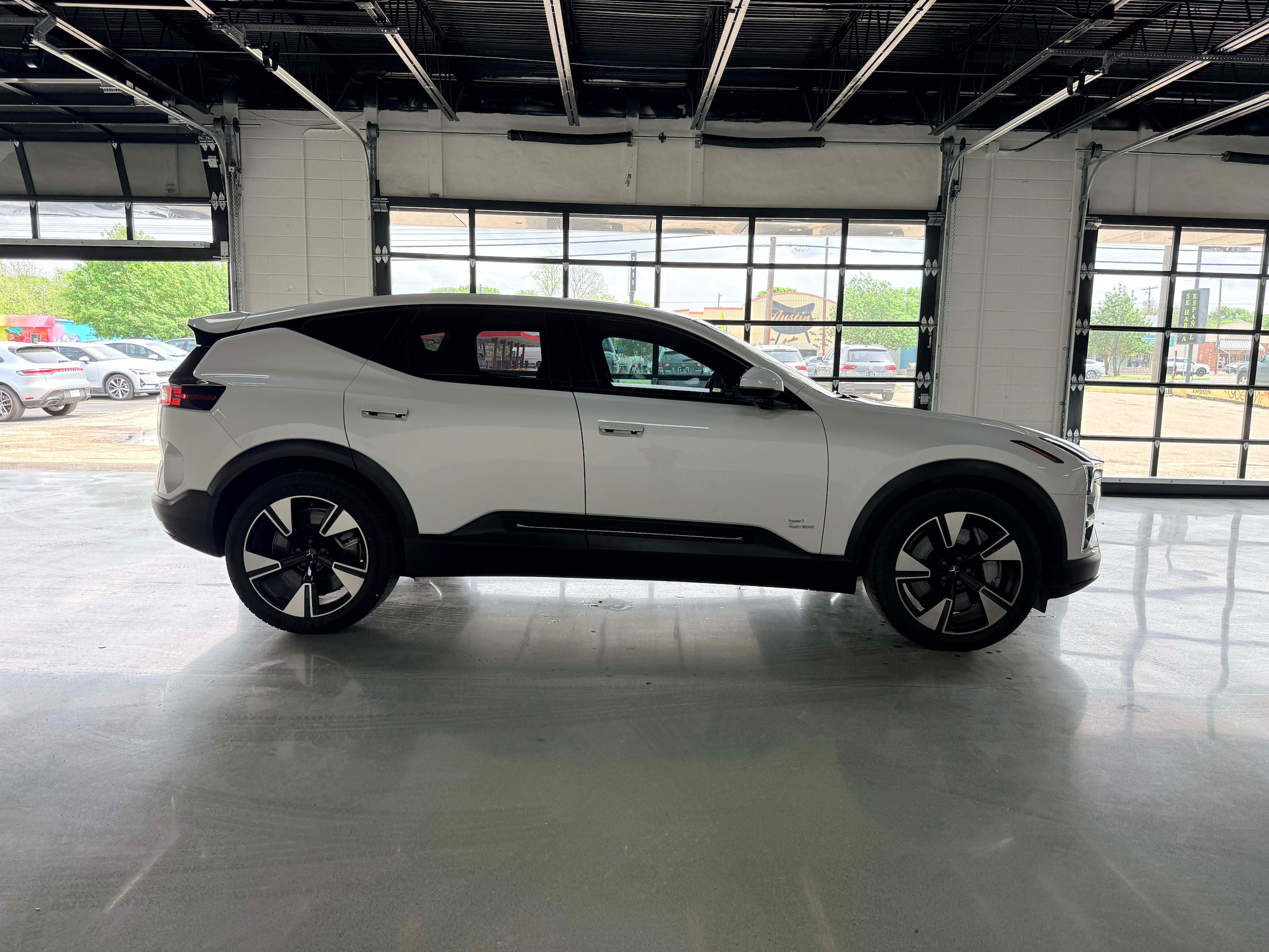 View vehicle photo 7