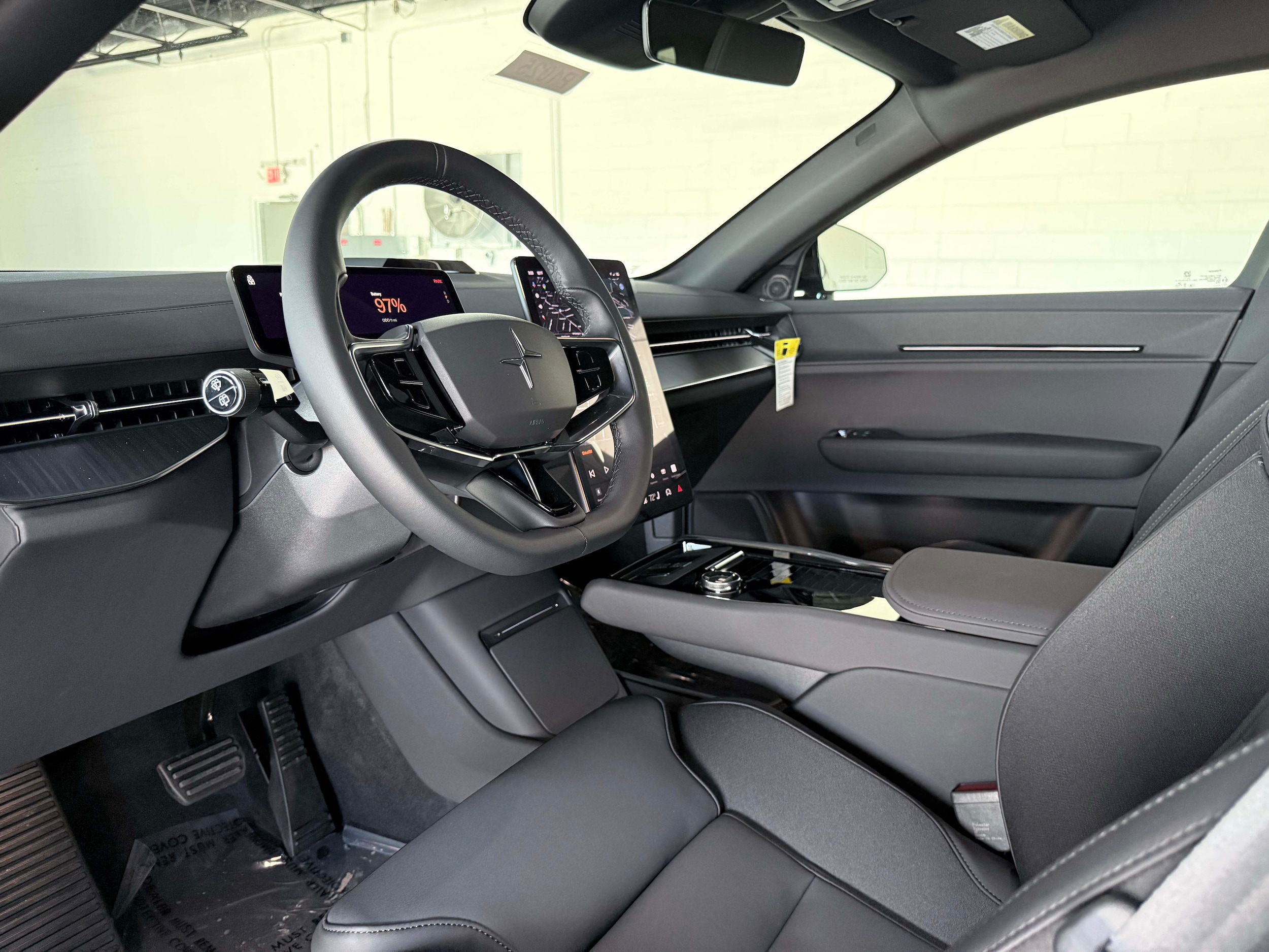 2025 Polestar 3 - Photo 12