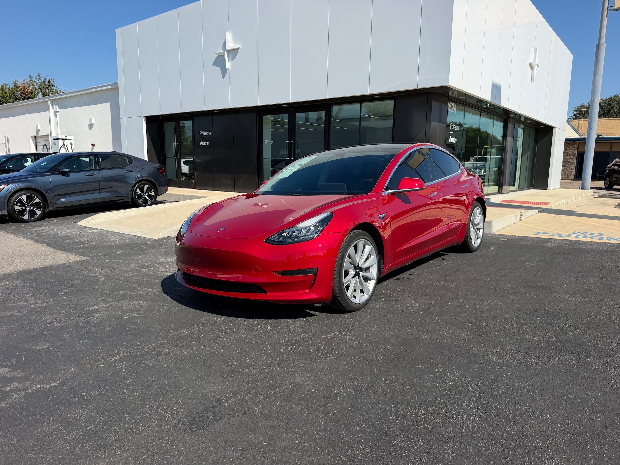 Used 2019 Tesla Model 3 Base with VIN 5YJ3E1EA3KF402105 for sale in Austin, TX