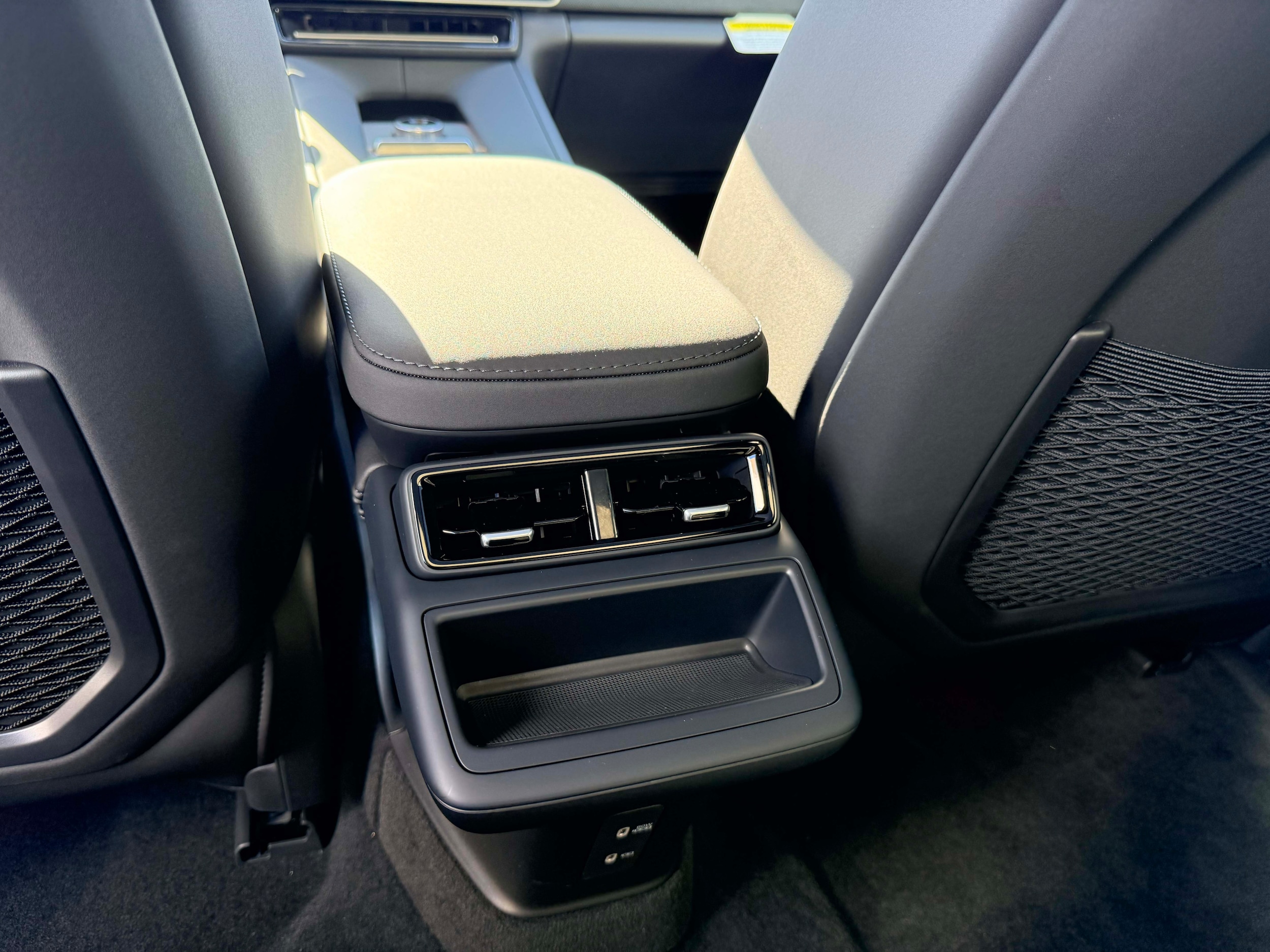 2026 Polestar 4 Base - Photo 16