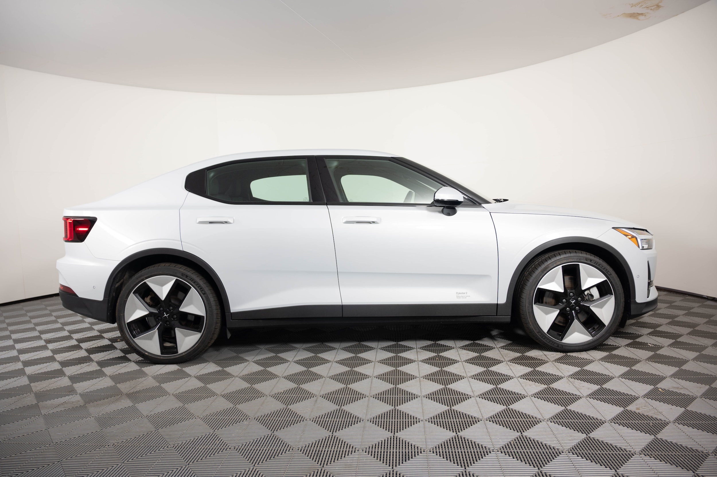 2023 Polestar 2 Plus - Photo 15