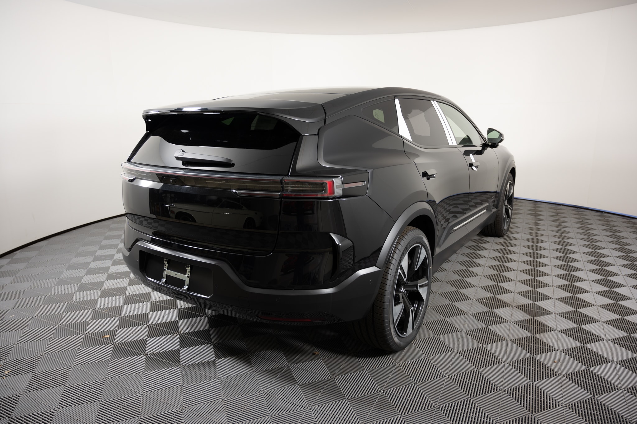 2025 Polestar 3 Plus - Photo 17