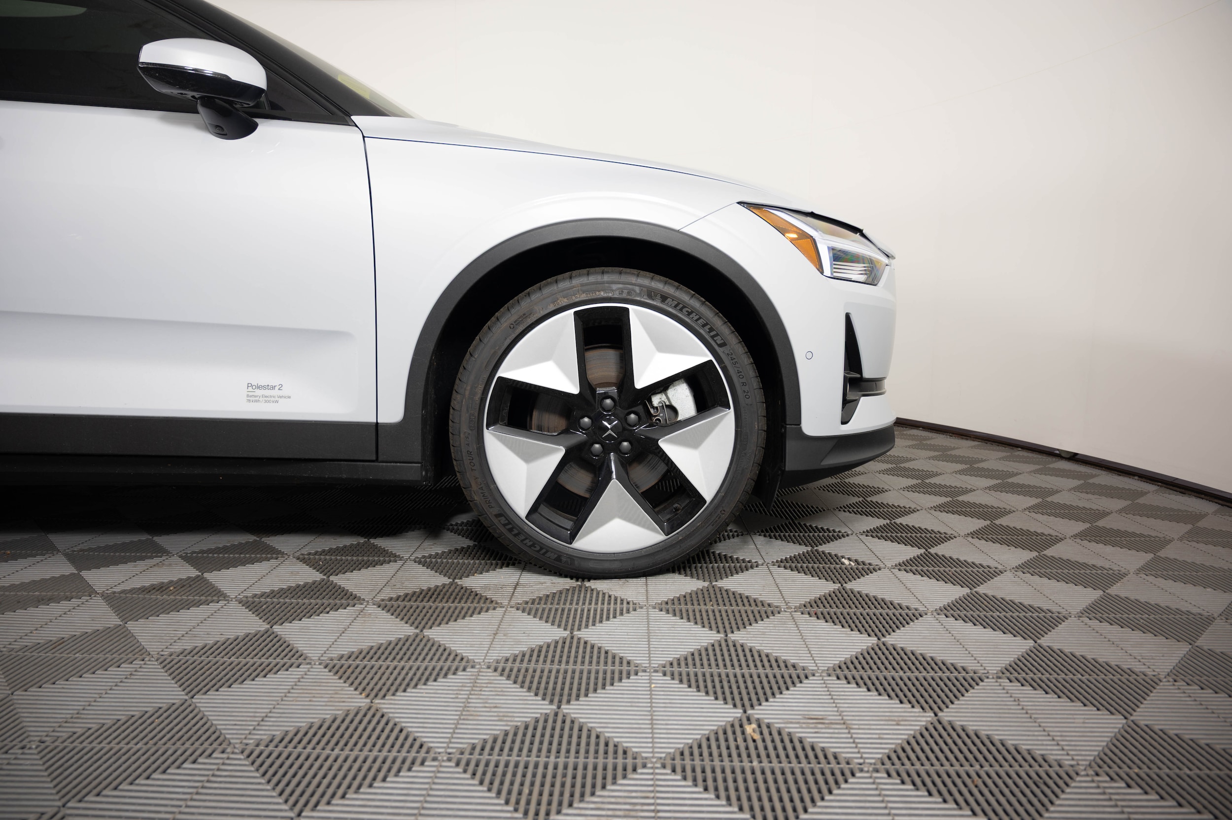 2023 Polestar 2 Plus - Photo 16