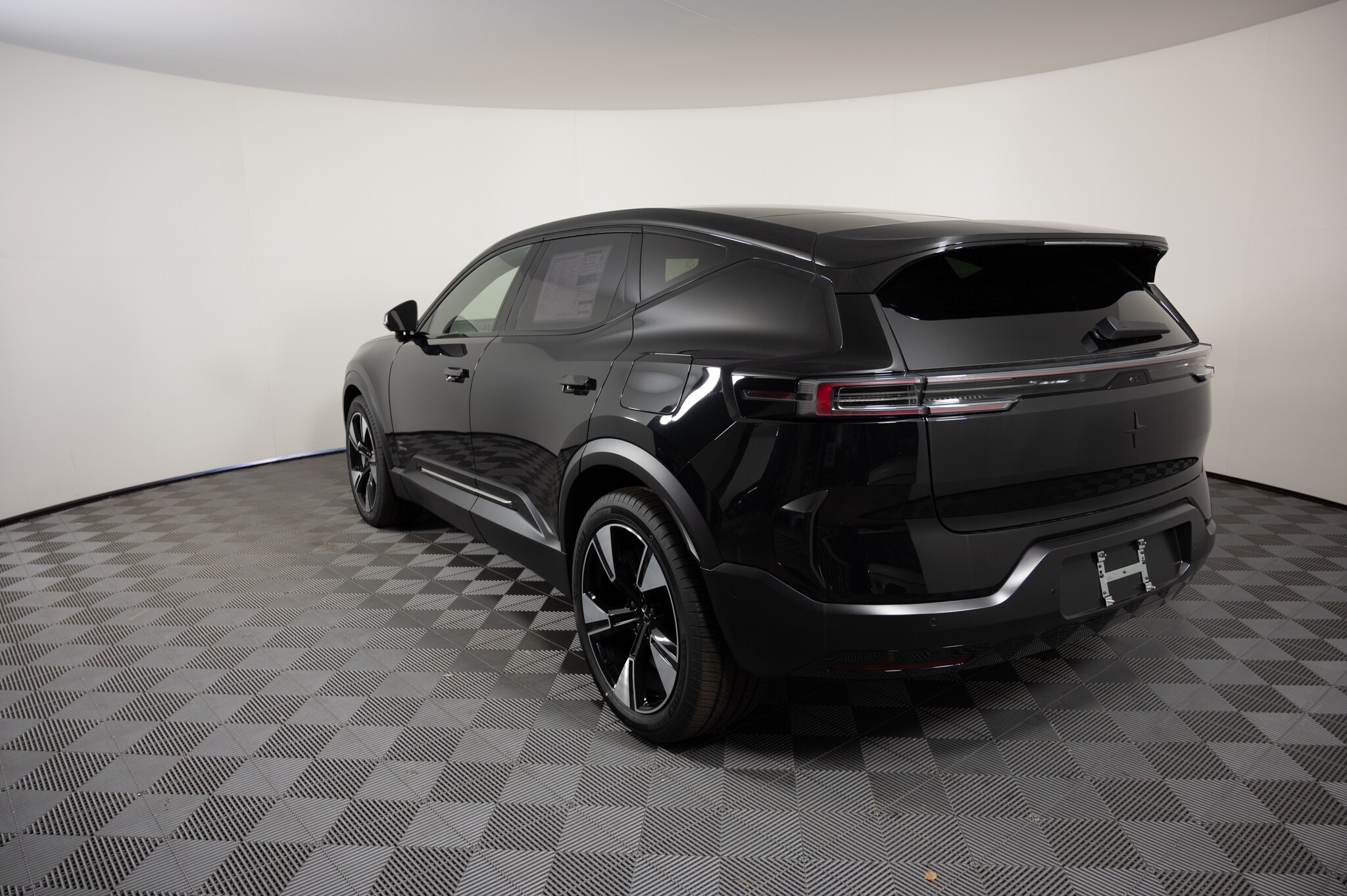 2025 Polestar 3 Plus - Photo 15