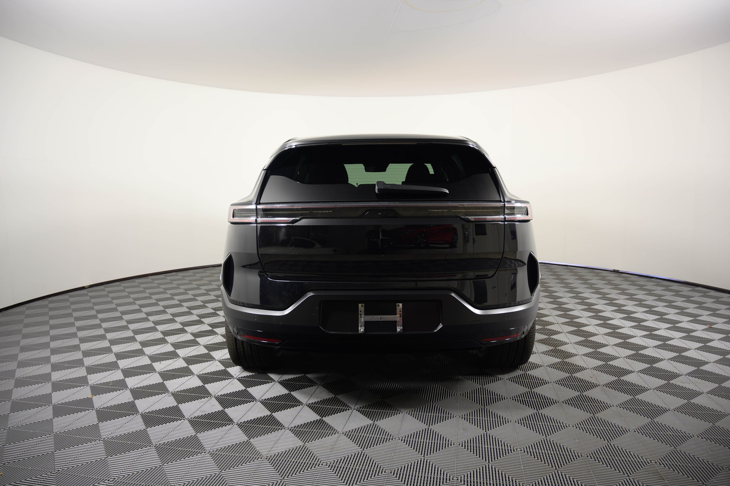 2025 Polestar Polestar 3 photo 3