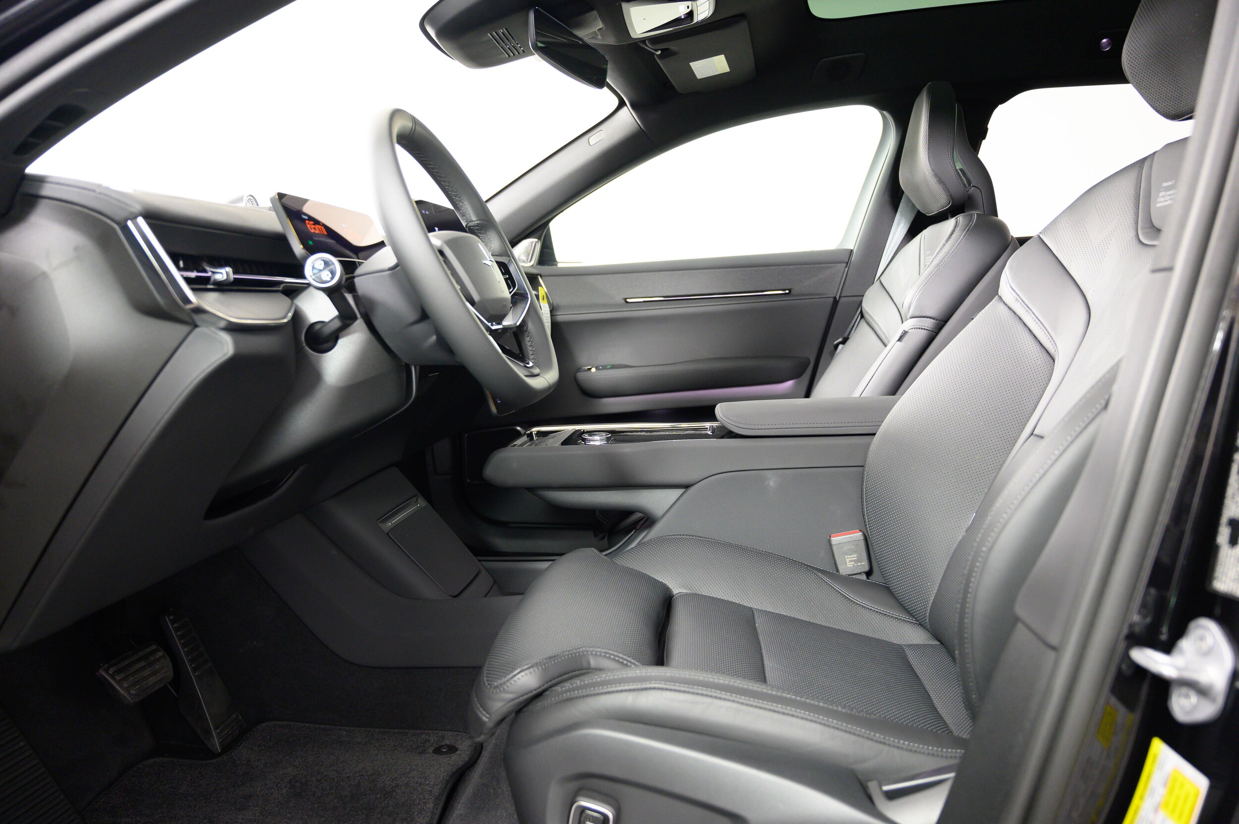 2025 Polestar Polestar 3 photo 3