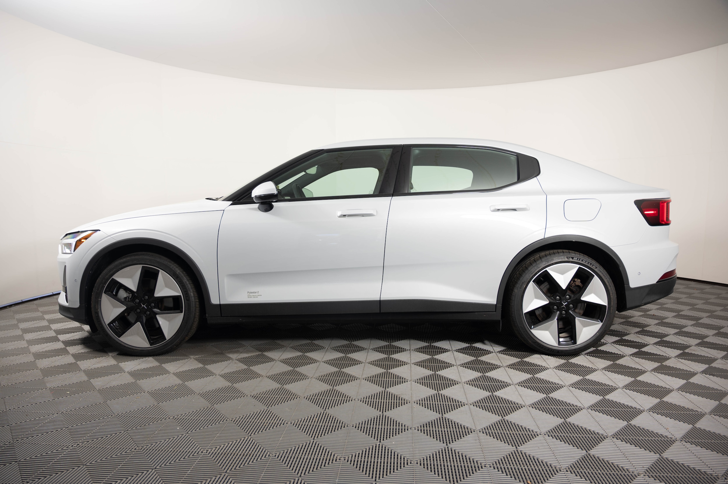 2023 Polestar 2 Plus - Photo 11