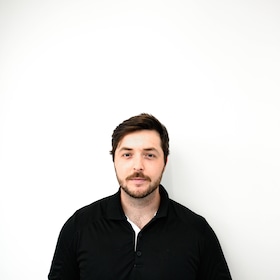 Staff member Emmett Walsh from ID_799c3c