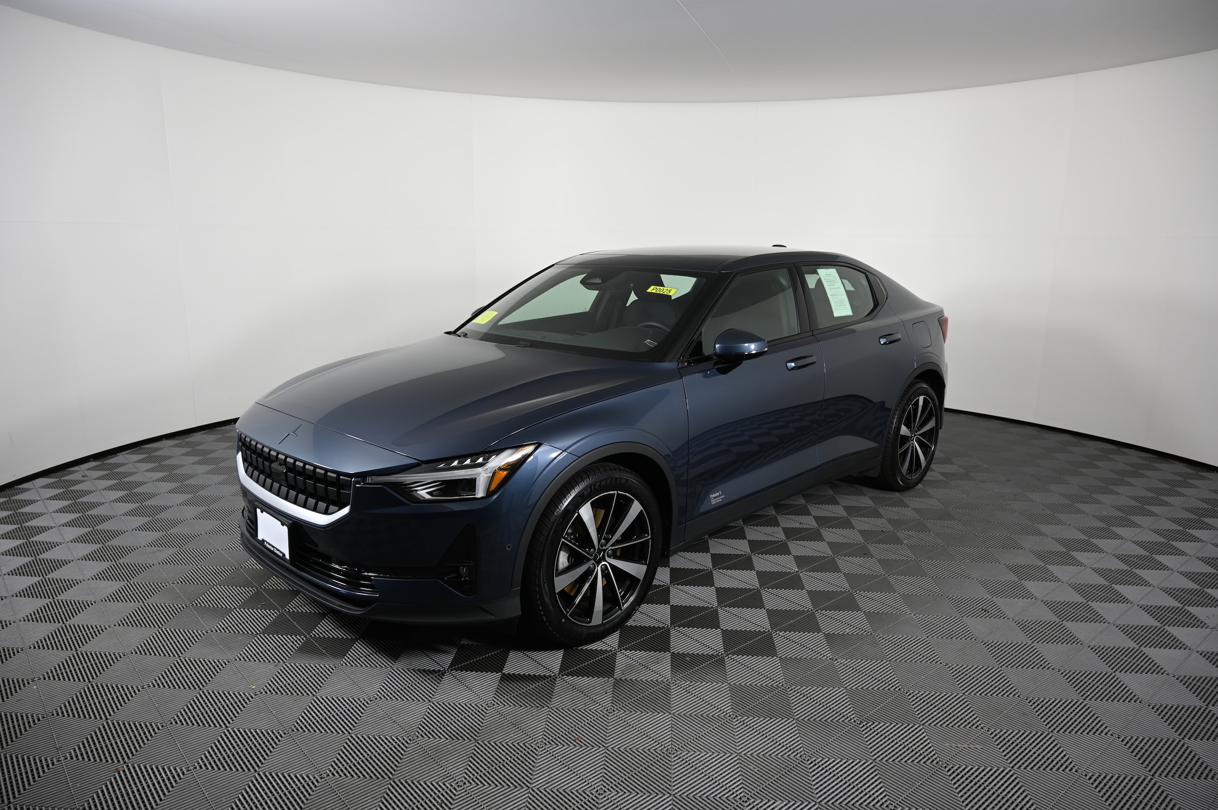 2022 Polestar 2 Standard's photo