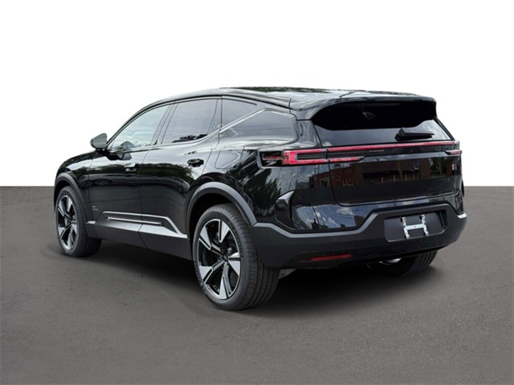 New 2025 Polestar 3 Plus & Pilot SUV
