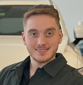 Staff member Christian Reyes from ID_5fe676