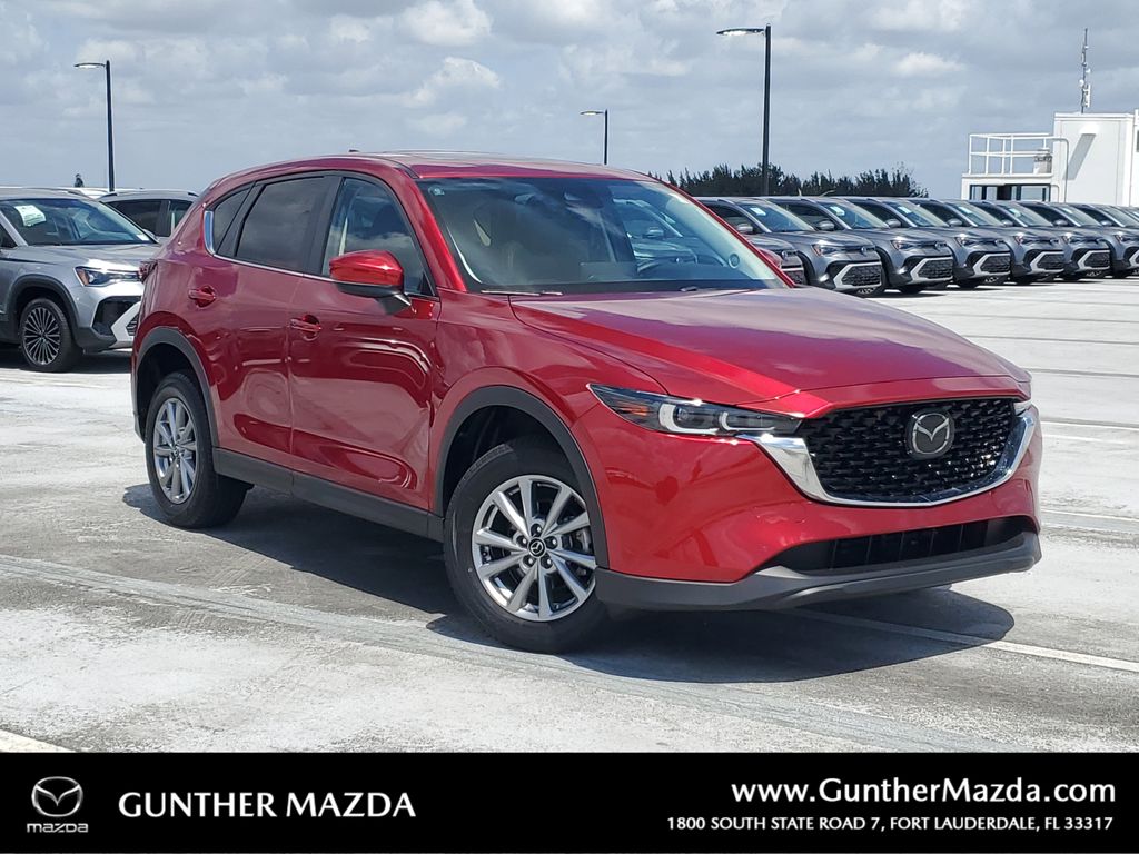2022 Mazda CX-5 S Preferred package
