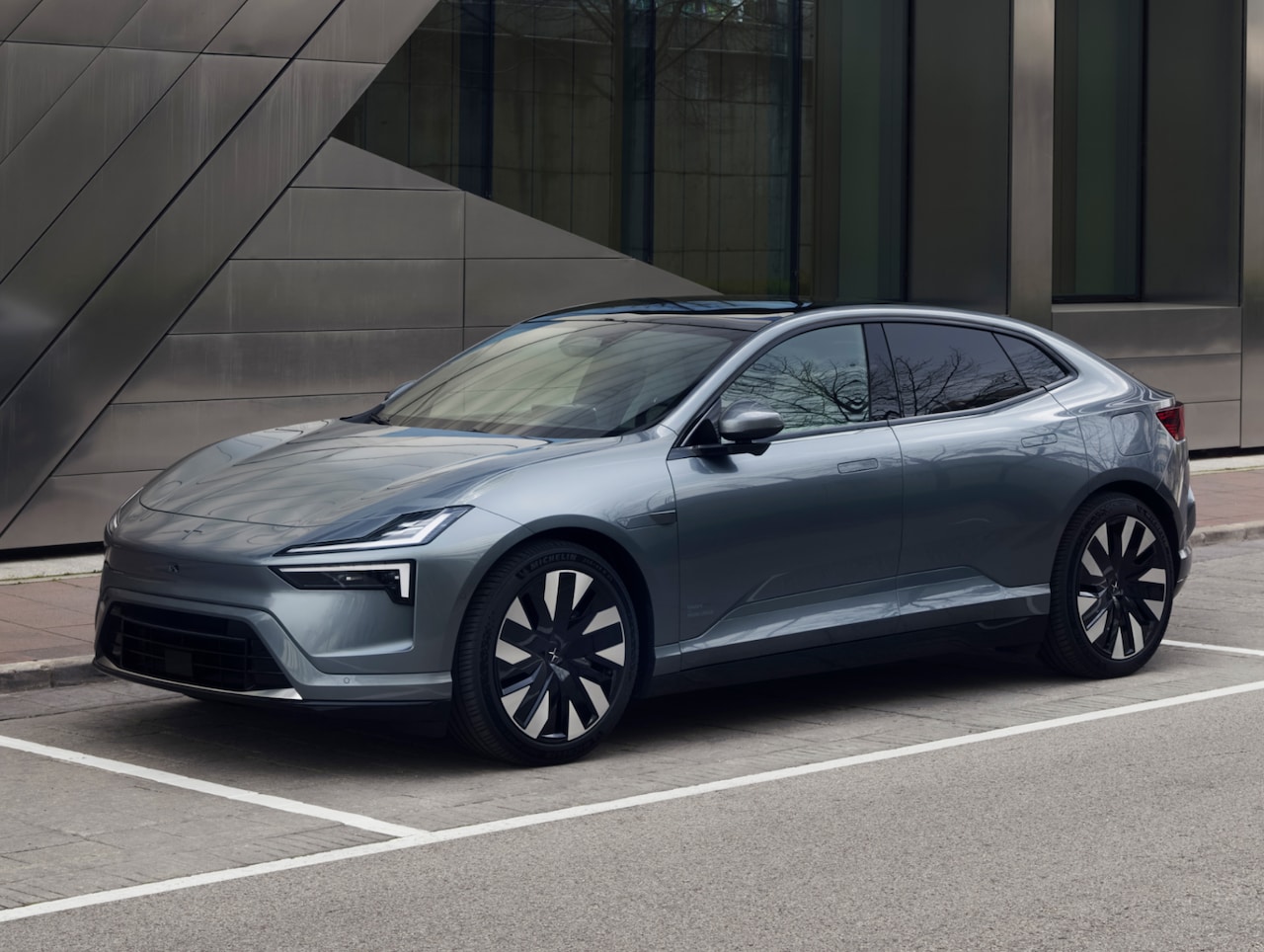 2025 Polestar 3 Electric SUV Performance