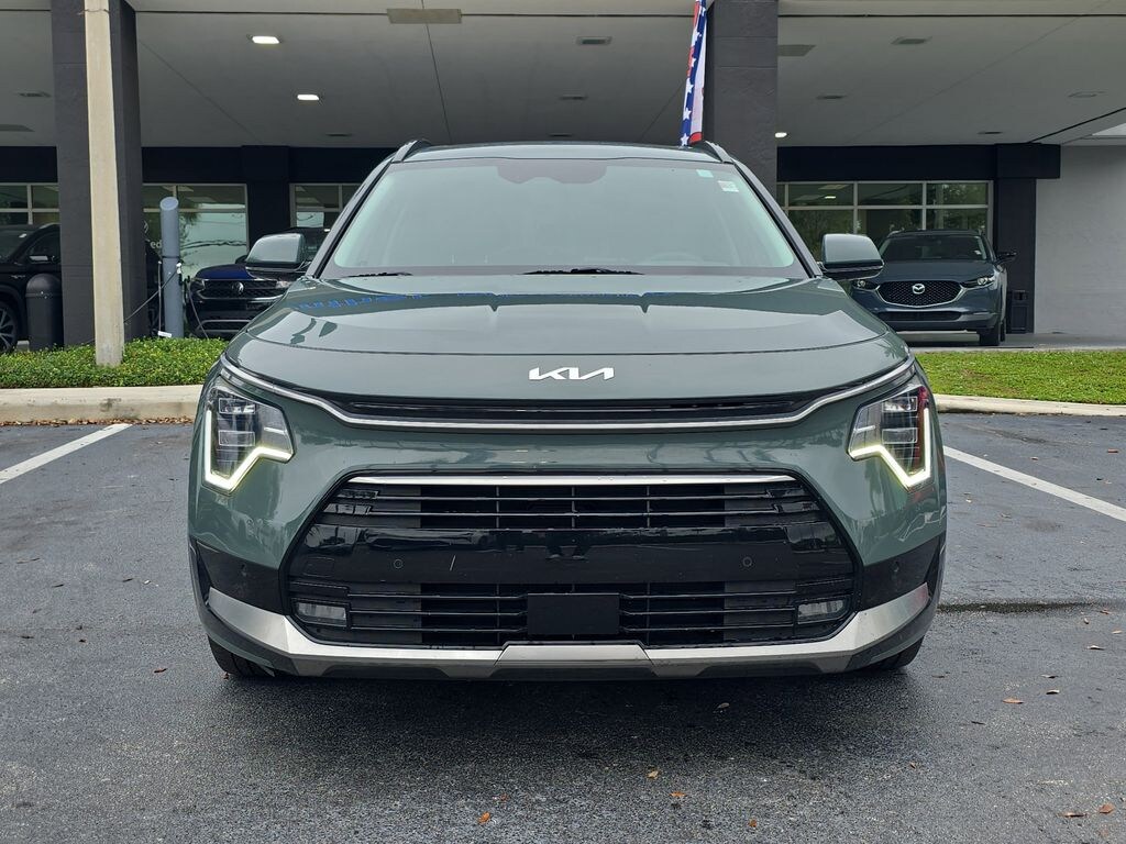 Used 2023 Kia Niro SX Touring SUV