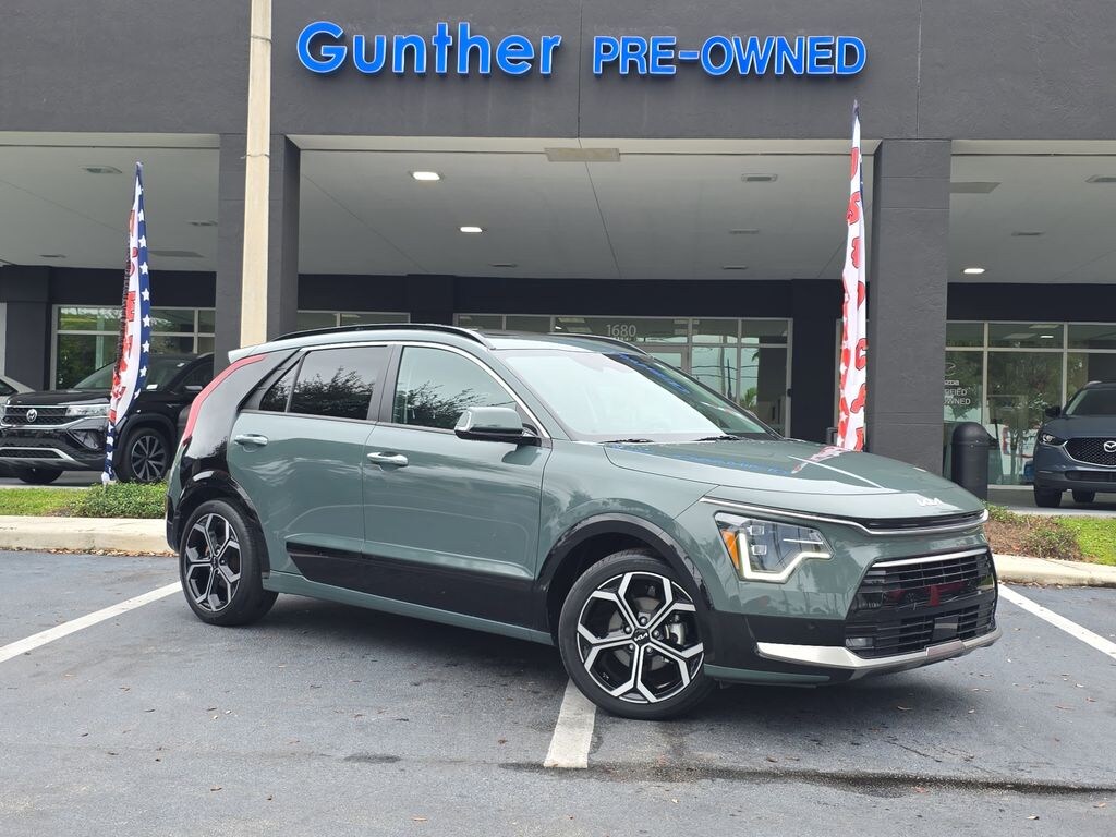 Used 2023 Kia Niro SX Touring SUV